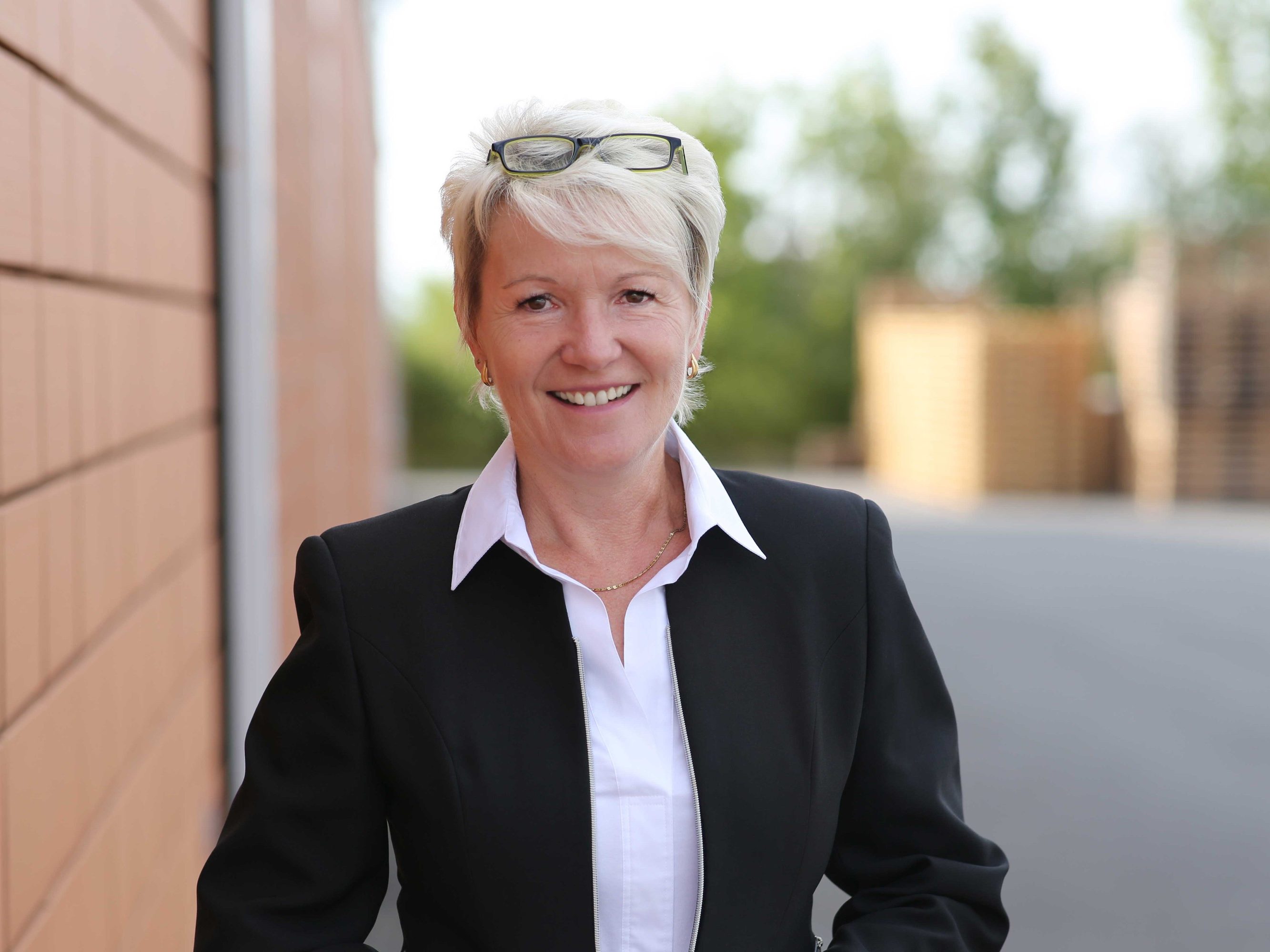 Argeton Staff Picture Carola Friedrich